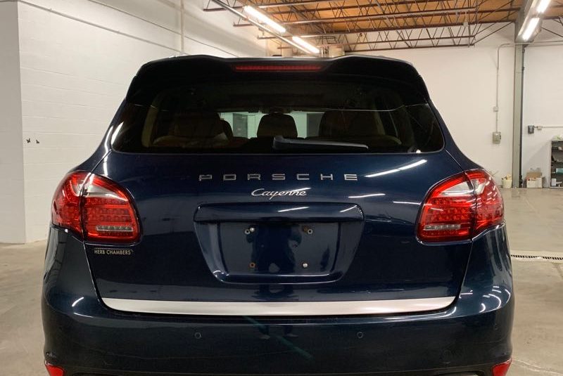 2011 Porsche Cayenne Base