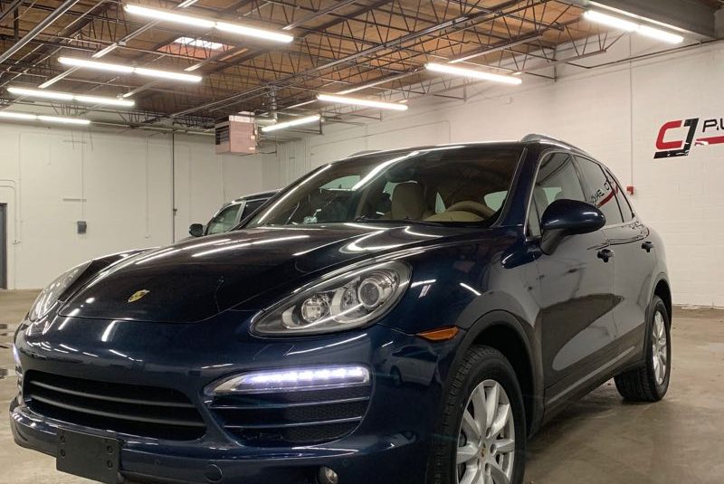 2011 Porsche Cayenne Base