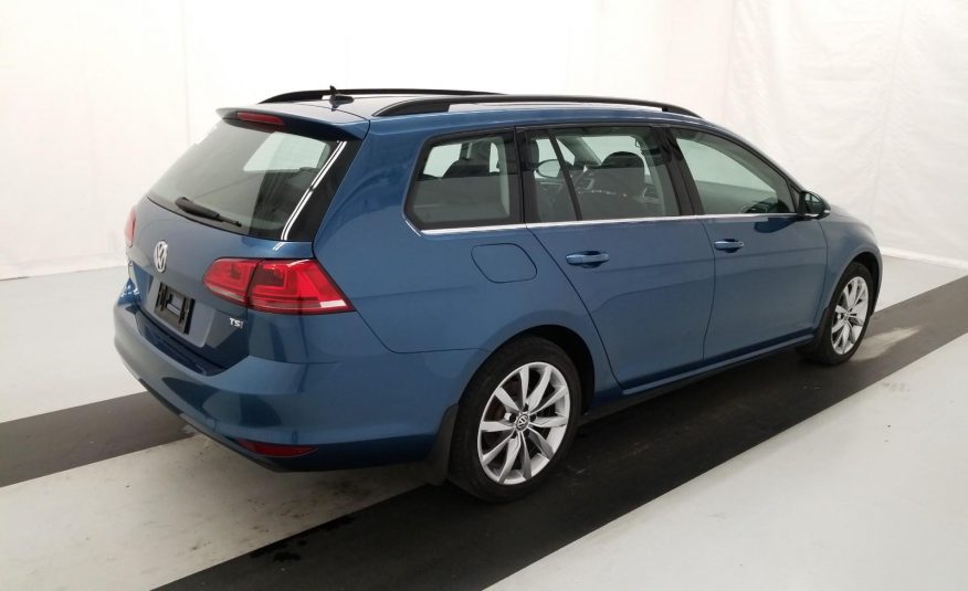 2016 Volkswagen GOLF TSI SE