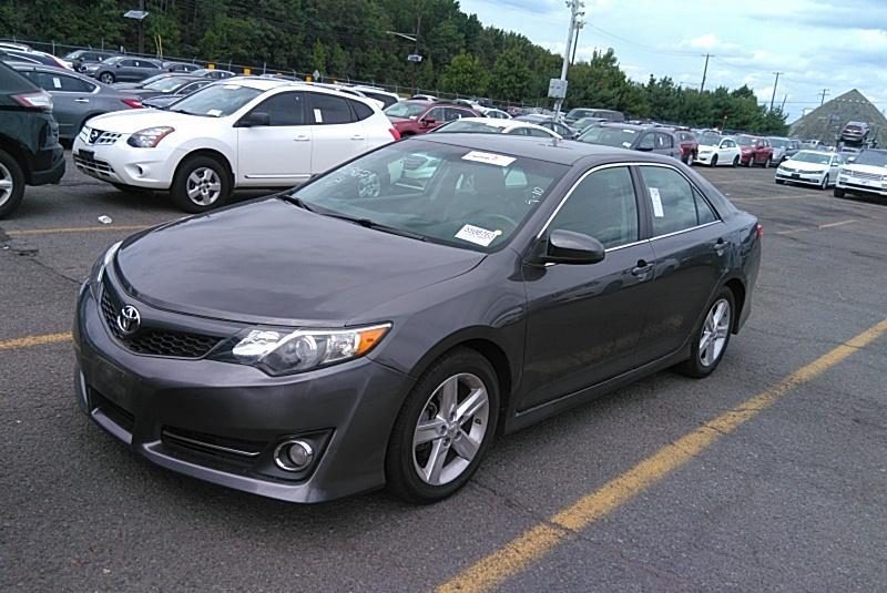 2014 Toyota CAMRY 4C SE