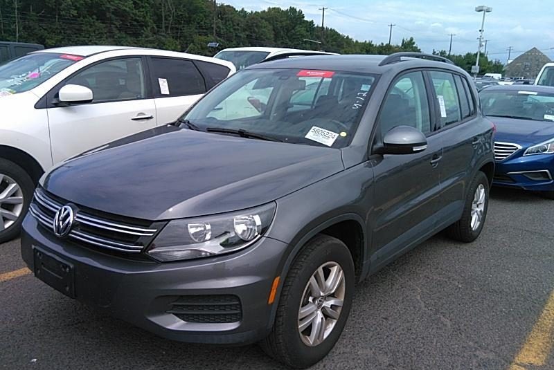 2017 Volkswagen TIGUAN FWD S