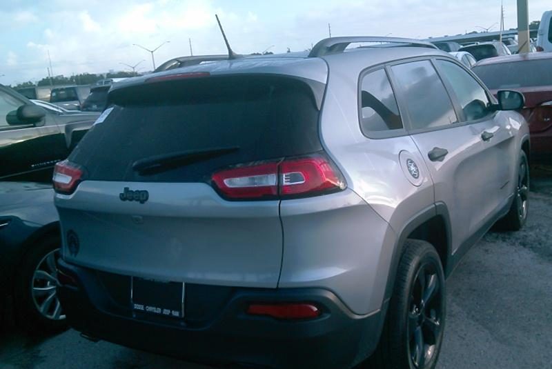 2016 Jeep CHEROKEE FWD 4C ALTITUDE