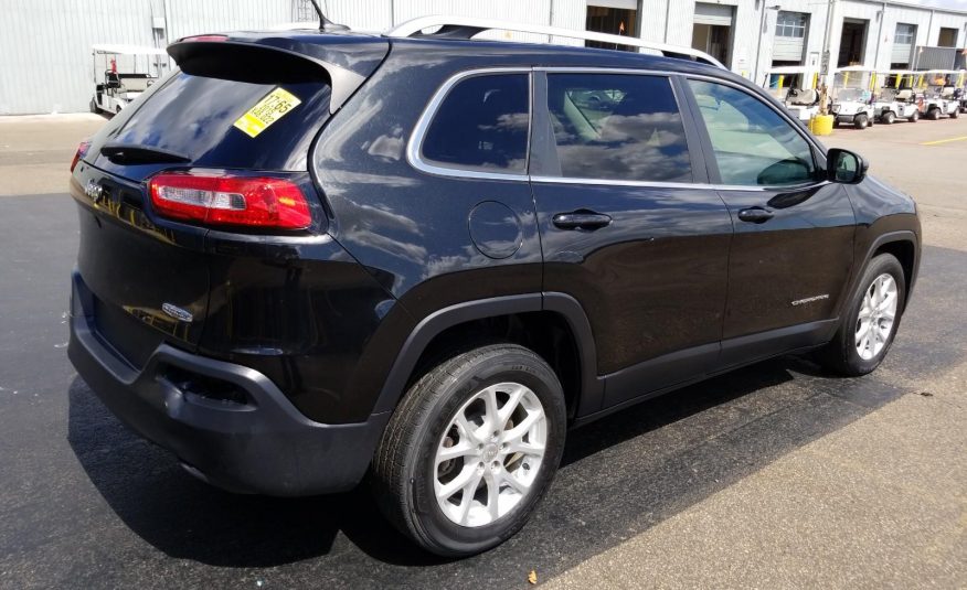 2015 Jeep CHEROKEE FWD V6 LATITUDE