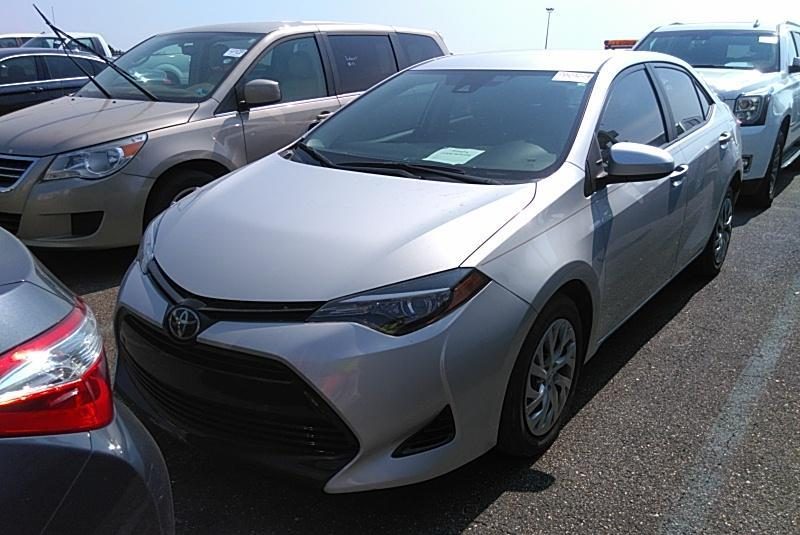 2017 Toyota COROLLA LE