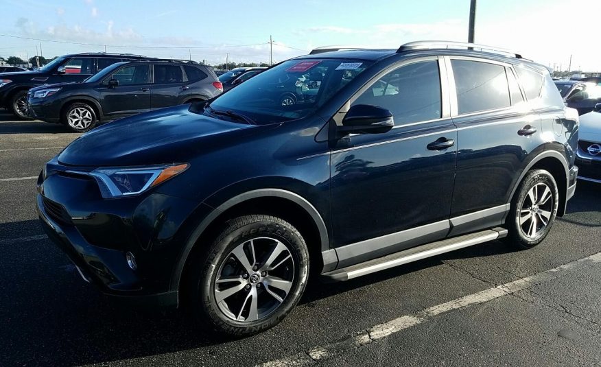 2017 Toyota RAV4 FWD XLE