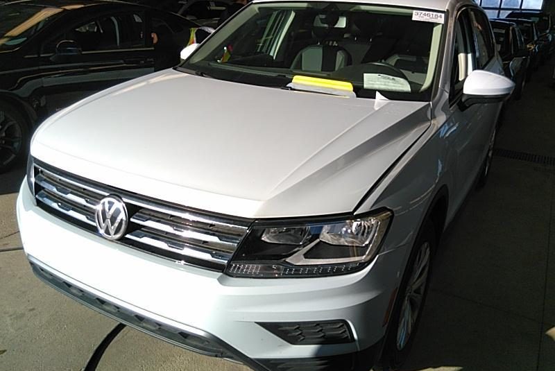 2018 Volkswagen TIGUAN FWD SE