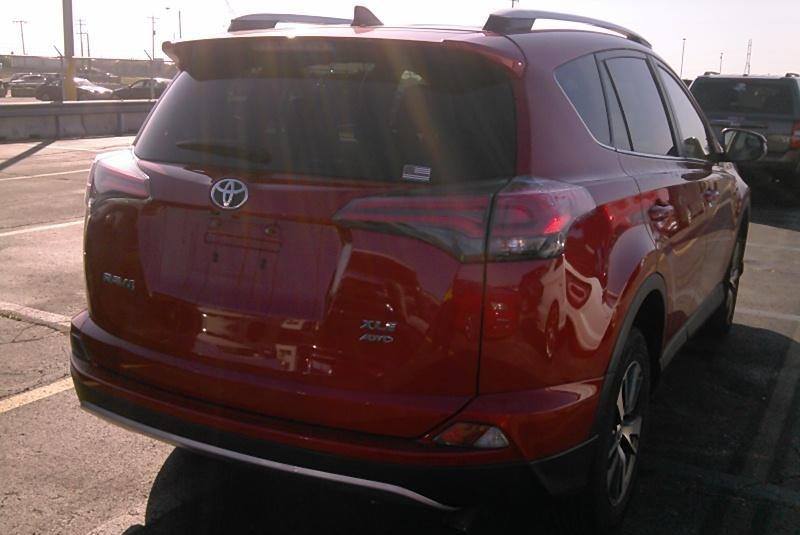 2016 Toyota RAV4 AWD XLE