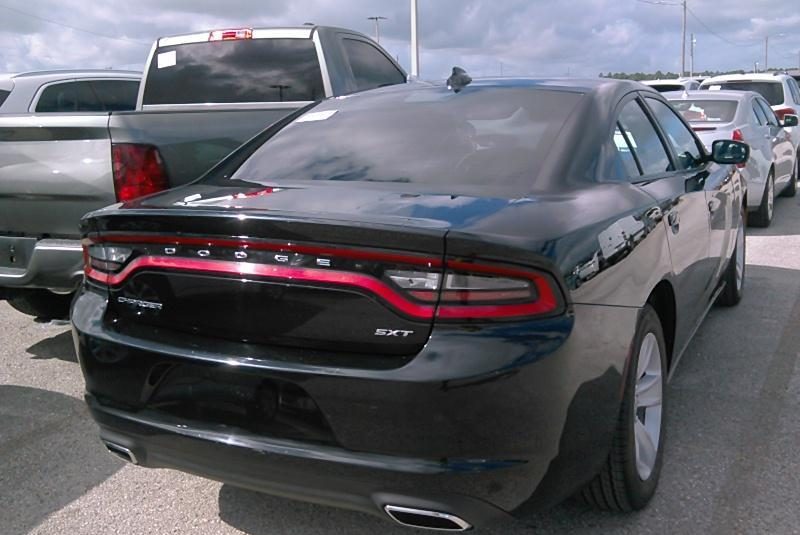 2016 Dodge CHARGER 4X2 V6 SXT