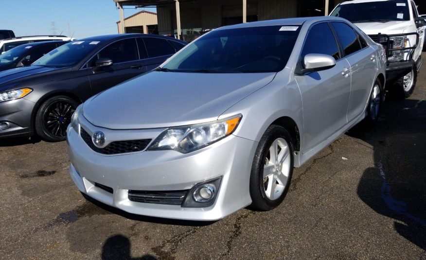 2014 Toyota CAMRY 4C SE