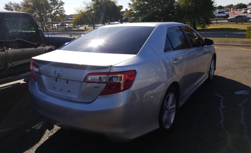 2014 Toyota CAMRY 4C SE