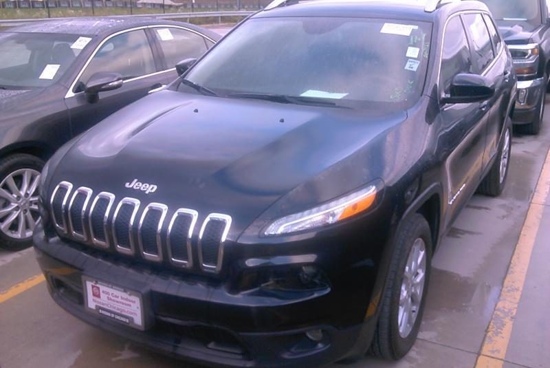 2017 Jeep CHEROKEE FWD 4C LATITUDE