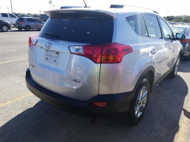 2015 Toyota RAV4 FWD XLE