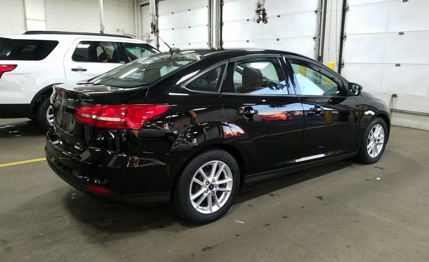 2016 Ford FOCUS FWD 4C SE