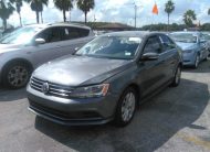 2015 Volkswagen JETTA SE W/CONNE