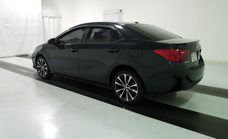 2017 Toyota COROLLA SE