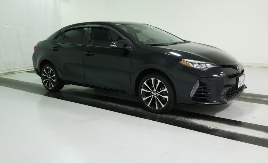 2017 Toyota COROLLA SE