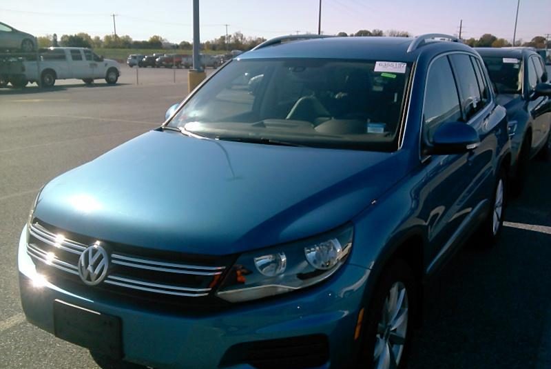 2017 Volkswagen TIGUAN AWD WOLFSBURG