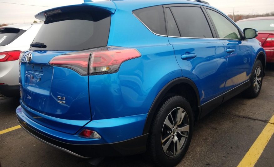 2017 Toyota RAV4 AWD XLE