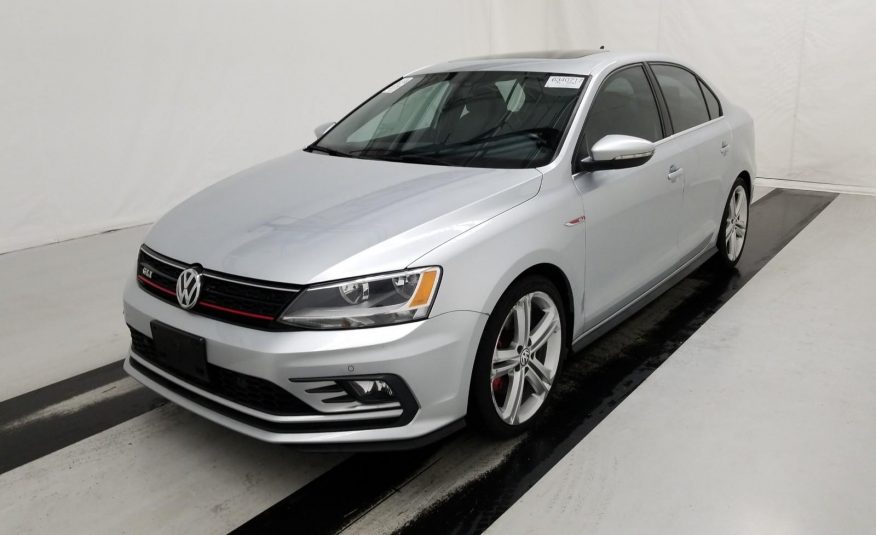 2016 Volkswagen JETTA GLI SE